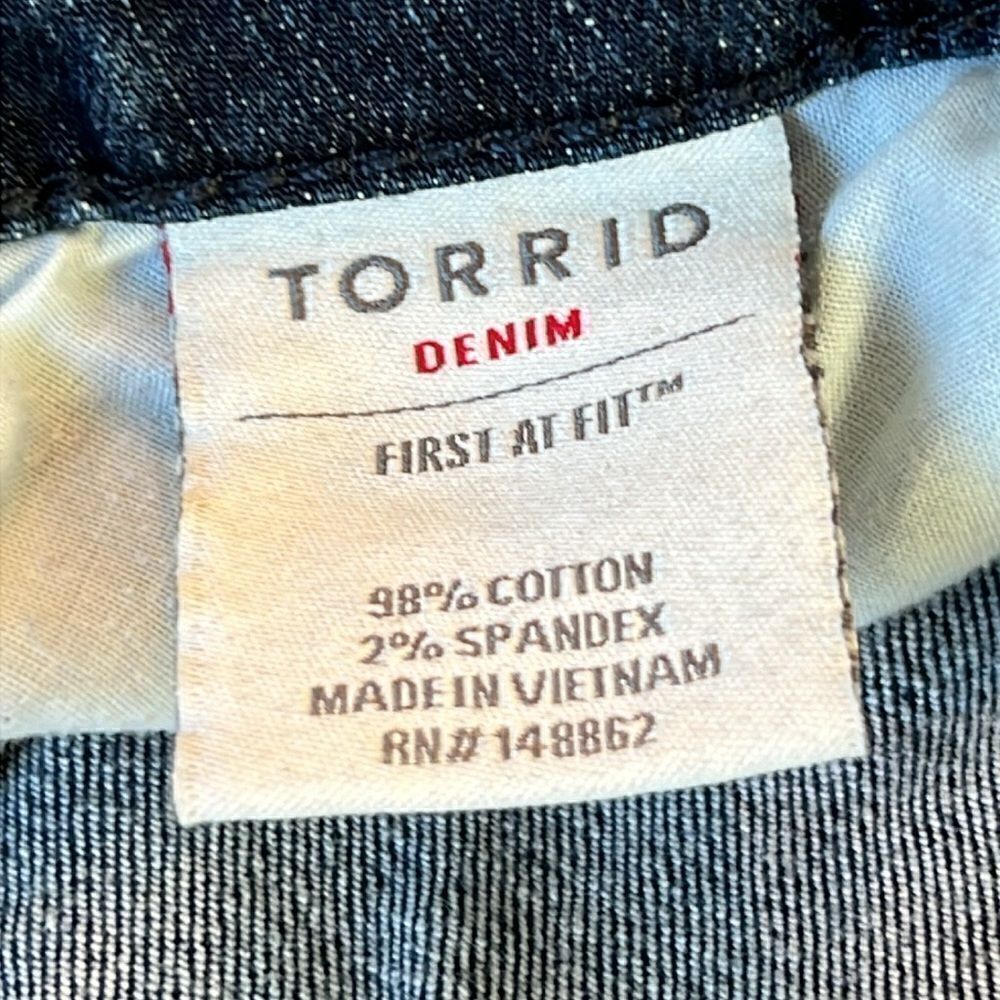 Torrid Jeans - Picture 7 of 9